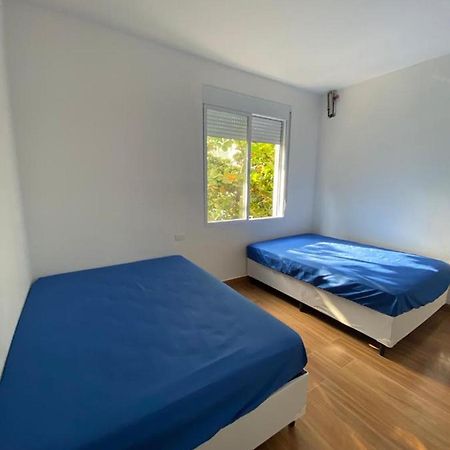 Apartamento Guaruja Pitangueiras 50 Metros Da Praia. Exteriör bild