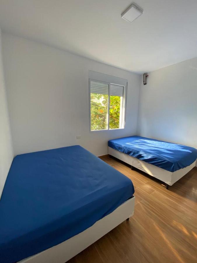 Apartamento Guaruja Pitangueiras 50 Metros Da Praia. Exteriör bild